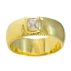 Katarina Luxurious White Solitaire Band
