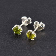 Aiko Green Solitaire Stud Earrings for Everyday Glam