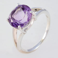 Putri Graceful Purple Solitaire Ring