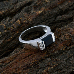 Meera Romantic Black Solitaire Ring