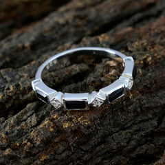 Priya Trendy Black quarter Band