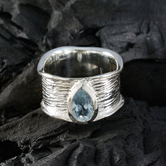 Yasmin Victorian Blue Solitaire Band