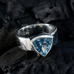 Yasmine Signet Blue Solitaire Band