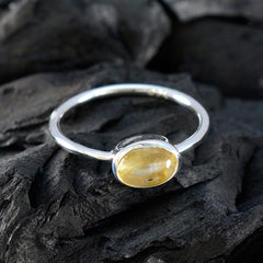 Seo-yeon Sophisticated Yellow Solitaire Ring
