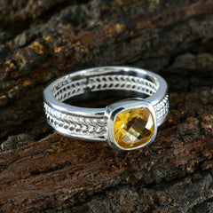 Paula Rope-Wire Yellow Solitaire Band