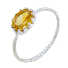 Wen Yellow Solitaire Ring with Elegant Gemstone Design