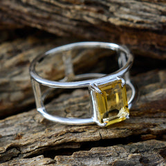 Xiu Geometric Yellow Solitaire Band