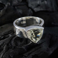 Saanvi Signet Light Green Solitaire Band