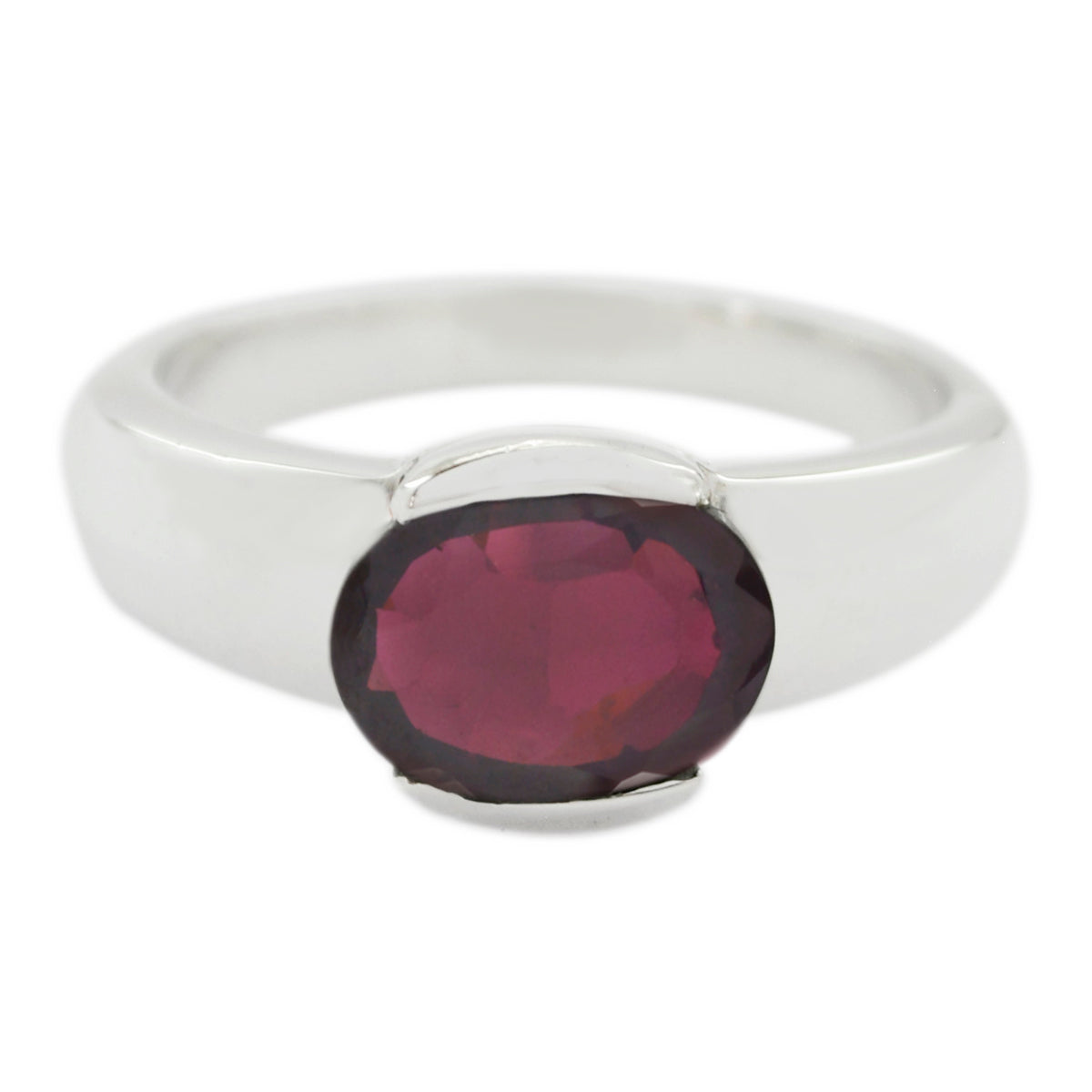 Bruna Red Solitaire Ring with Oval Gemstone Garnet Red
