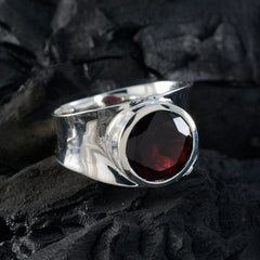 Ella Armor Red Solitaire Band