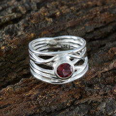 Leah Rope-Wire Red Solitaire Band
