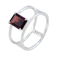 Yan Geometric Red Solitaire Band