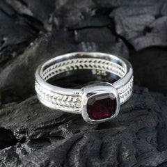 Ananya Rope-Wire Red Solitaire Band