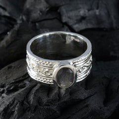 Sofía Twist Grey Solitaire Band