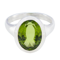 Lea Green Solitaire Ring with Oval Gemstone Peridot Green