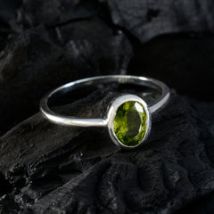 Julia Romantic Green Solitaire Ring