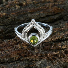 Eun-ji Stylish Green Solitaire Ring with Silver Detail