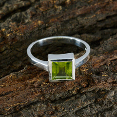 Marie Luxurious Green Solitaire Ring