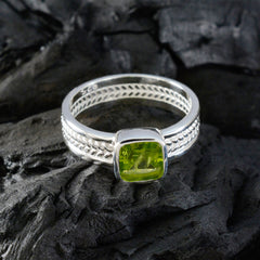 Marie Rope-Wire Green Solitaire Band