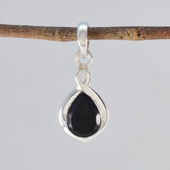 Jia Black Armor Pendant Jewelry for Chic Styling