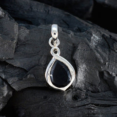 Jia Black Armor Pendant Jewelry for Chic Styling