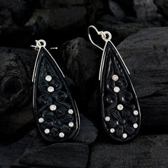 Angel Black Dangle Earrings with Elegant Design