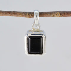 Julia Black Gemstone Pendant for Everyday Glam