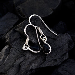 Teresa Black Minimalist Dangle Earrings for Everyday Wear