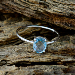 Ji-eun Blue Solitaire Ring with Elegant Silver Band