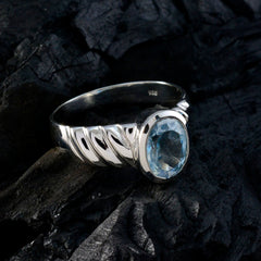 Maria Blue Solitaire Ring with Elegant Design