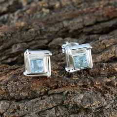 Dewi Blue Solitaire Stud Earrings for Everyday Glam