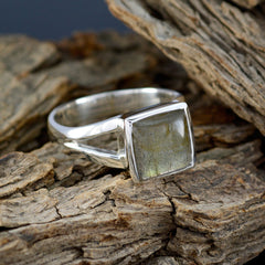 Dayana Armor Grey Solitaire Ring with Unique Design