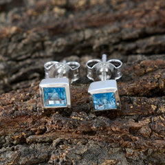 Ivana Elegant Blue Solitaire Earrings for Glam Style