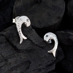 Eva Blue Solitaire Earrings for Chic Daily Wear