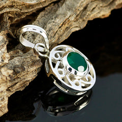 Eva Green Victorian Pendant with Elegant Green Gemstone