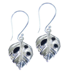 Chen Everyday Glam Earrings with Leaf Design