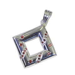 Chloe Fashion Jewelry Red Pendant for Chic Style