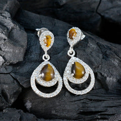 Yuki Featherlight Stud Earrings with Elegant Gemstone Design