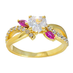 Yuna Glamorous Red Halo Ring with Heart Gemstone