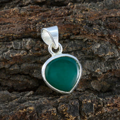 Dayana Green Gemstone Pendant for Everyday Elegance