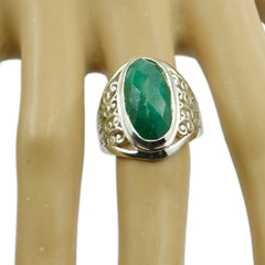 Constanza Green Solitaire Filigree Ring for Glam Style