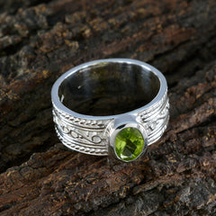 Ivana Green Solitaire Ring Art Deco Design
