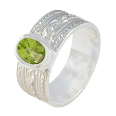 Ivana Green Solitaire Ring Art Deco Design