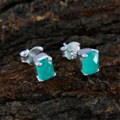 Cecilia Green Solitaire Stud Earrings for Everyday Glam
