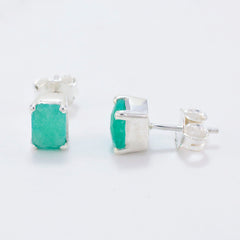 Cecilia Green Solitaire Stud Earrings for Everyday Glam