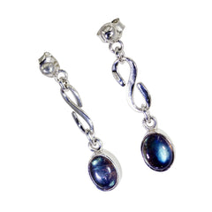 Min-seo Grey Stud Earrings with Elegant Design