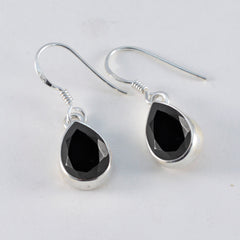 Hye-jin Black Solitaire Earrings for Every Occasion