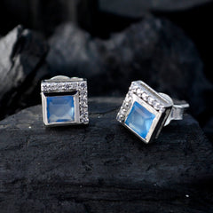 Julieta Blue Stud Earrings for Everyday Glam