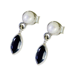 Katharina Black Stud Earrings with Elegant Design