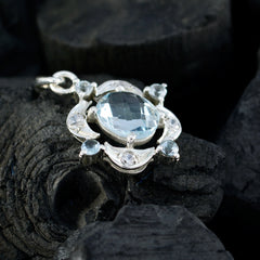 Meera Lightweight Stylish Pendant for Everyday Glam